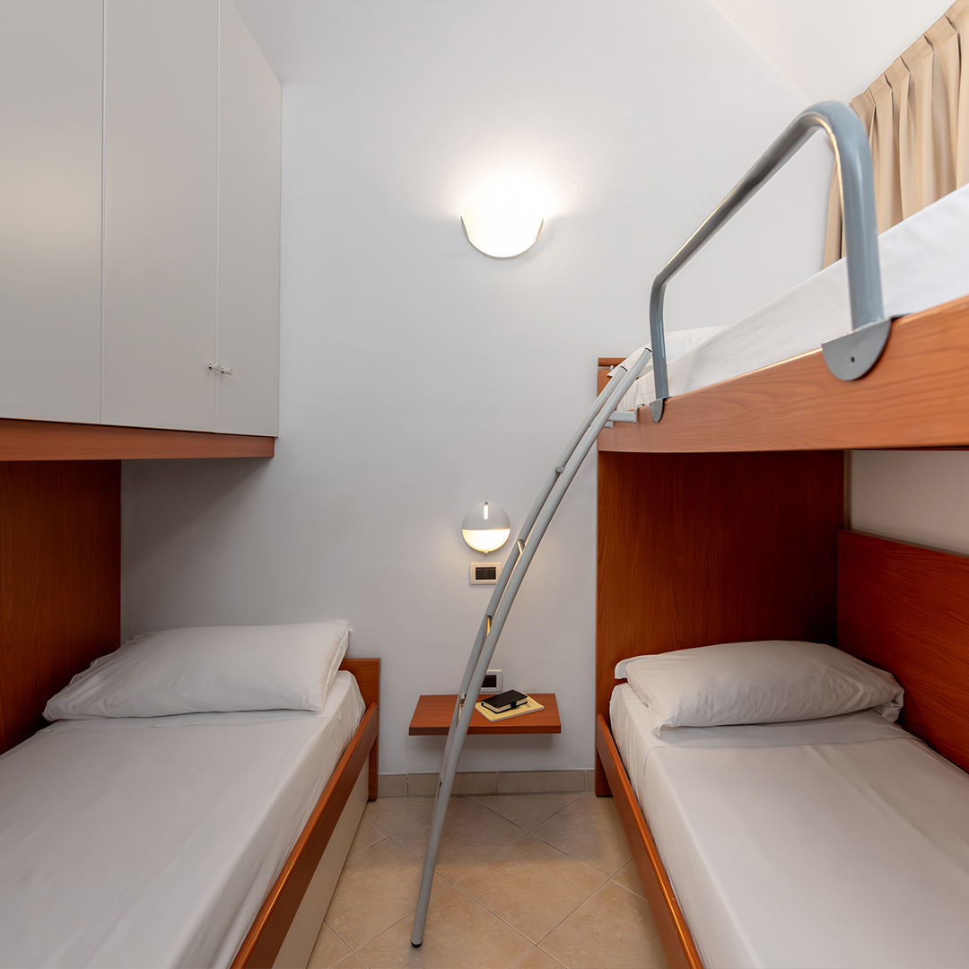 06_Bungalow_Garden Central