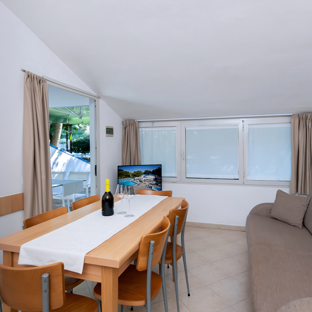 08_Bungalow_Garden Central